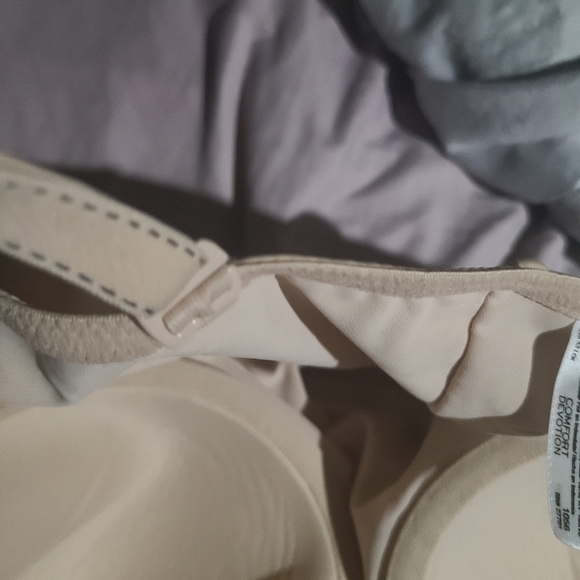 Maidenform Light Control Smooth shaping extra coverage bodybriefer. - Picture 6 of 7